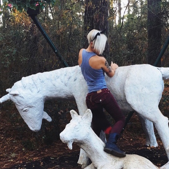 Hi Poshmark Fam!! Nice to meet you!♥️🤍💙 - Picture 15 of 16